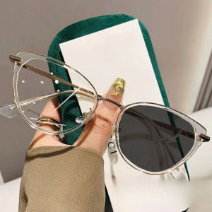 Cats Eye Womens Photochromic Anti Blue Light Glasses Fashion Triangle Glasses Neutral Office Outdoor Accessories Glasses