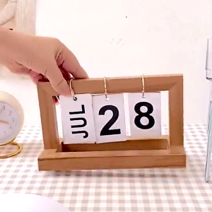 Wooden Page Turning Calendar Nordic Simple Style Creative Desktop Chic Flip Decoration Living Room Office Small Ornaments