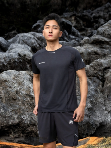 Moisture-wicking Quick-drying Mens Outdoor Hiking Climbing T-shirt