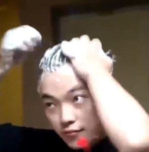 Shampoo ยาสระผม แชมพูขจัดรังแค แชมพูสระผมนุ่มลื่น 500ml ป้องกันรังแคและคัน ยาสระผมคุมน้ำมันแก้คันขจัดรังแค  แก้คันขจัดรังแคได้อย่างมีประสิทธิภาพ