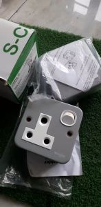 ổ cắm ESM15 có công tắc 13A Series S30 Schneider