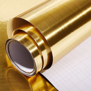 กระดาษติดผนังเงาสแตนเลสทองแบบติดได้ ตกแต่งพื้นผิว กระดาษติดผนังเงาทองเหลืองแบบติดได้สำหรับตกแต่งบ้านสไตล์โมเดิร์น