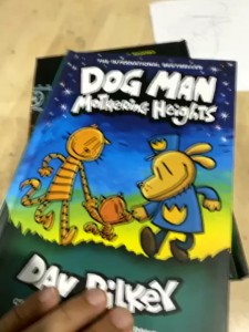 18 หนังสือ/ชุด The Adventures of Dog Man The Epic Collection 1-18 ภาษาอังกฤษเด็กเด็กเฮฮาอารมณ์ขันนวนิยายมังงะหนังสือการ์