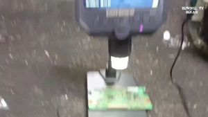 PENGIRIMAN CEPAT Taffware Mikroskop Digital 3.6MP 600X with Monitor & Fleksibel Stand G600 / mikroskop buat servis hp 600x zoom digital elektronik lcd portable