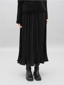 Black Folded Skirt Three-Dimensional Texture Rich Layering Simple Style High Waist Long Skirt Commute Friendly Polyester Fiber