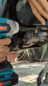【Strong torque】Makita Cordless Electric Impact wrench Heavy Duty Japan 1800N·M 2980VF Brushless Pure Copper Motor Screwdriver Ratchet Wrench 2 Lithium Battery and Accessories Power Tool Set