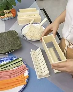 Bộ Khuôn Làm Sushi Cơm Cuộn Kimbap 10 Món Chất Liệu Nhựa PP Thực Phẩm An Toàn Dụng cụ làm Sushi