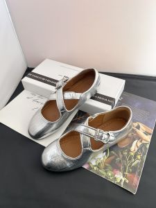 รองเท้าส้นแบนหนัง PU สไตล์เกาหลีสำหรับผู้หญิง ทรงหัวมน สายรัดแบบไขว้ ทรงหัวมน ส้นแบน รองเท้า Mary Janes สีเงิน