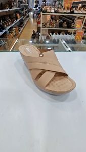 MAX 2 - Sandal Comfort Wanita Terbaru Silang - Sandal Kasual yang Selesa dan Bergaya | Ringan | Lembut | Selesa | Tahan Lama | Berjahit | Wedges