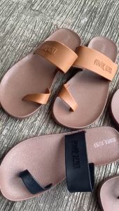 Sandal Jelly Wanita Terbaru/ Sendal Flat Karet Cewek Kekinian/ Slip on Alina 0325-K1 Jelly Import