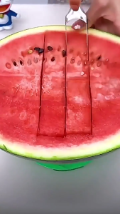 1แถม1 - มีดหั่นแตงโม 2in1 มีดพร้อมส้อม มีดแบบมีส้อมในตัว ส้อมอเนกประสงค์ ส้อมจิ้มแตงโม มีดและส้อม ใช้งานได้2ฝั่ง