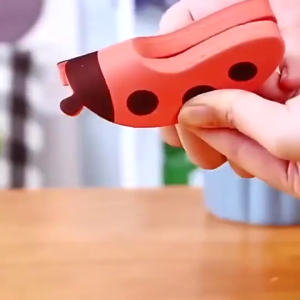 EVA Door Stopper Finger Pinch Guard Child Proofing Finger Baby Secure Protection Foam Door Clip 儿童安全防夹手门塞