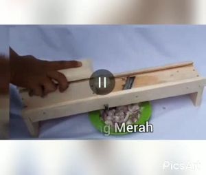 PARUTAN KERIPIK SERBAGUNA/PARUTAN PASAH BAWANG/SlNGKONG/TEMPE PENGlRlS SERBAGUNA MULTIFUNGSI