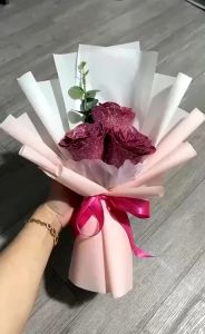 BÓ HOA HỒNG NHŨ 1 BÔNG 3 BÔNG KÈM LÁ TÁO CÓ TÚI KIẾNG VÀ THIỆP quà tặng ý nghĩa
