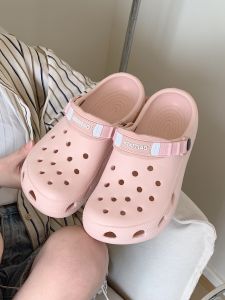 รองเท้าแตะ EVA สีชมพู ทรงสปอร์ต รองเท้าแตะชายหาดสำหรับฤดูร้อน พื้นยางแบบสวมสบาย รองเท้าแตะแบบสวมสำหรับกลางแจ้งสำหรับผู้ชายและผู้หญิง