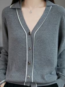 เสื้อคาร์ดิแกนถักแขนยาวคอวีถักนิตติ้งผ้าขนสัตว์สวมใส่สบายสำหรับผู้หญิงในฤดูใบไม้ผลิและฤดูใบไม้ร่วง