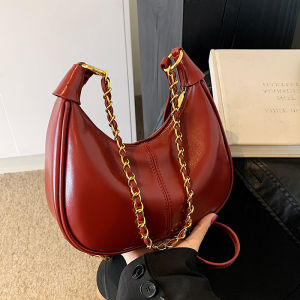 Retro Dumpling Shaped Shoulder Bag Womens Fashion Luxury Commuter Crossbody Bag Chain Design Soft PU Leather Small Size