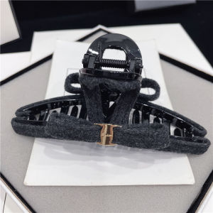 Korean Style Large Size Shark Clip Butterfly Knot Woolen Hair Accessories Simple Versatile Hair Grips for Back of Head Bun