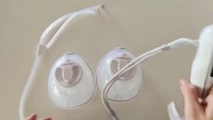 Momcozy V2 Handsfree Ultralight Double Breast pump