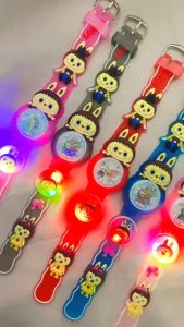 Jam Tangan Anak dengan Desain Karakter Kartun Labubu dan Lengkap Fitur Lampu Tali Berkedip