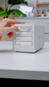 ORICO 4-Bay All-Flash RAID Enclosure for 2.5-inch HDD/SSD - 8848RC3