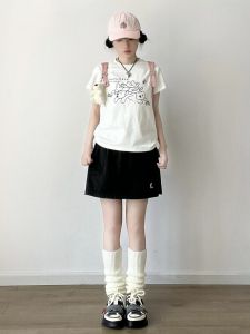 ชุดกีฬาลำลองสำหรับนักเรียน ชุดสองชิ้นแขนสั้นผ้าฝ้าย คอกลม กระโปรงสั้น ลายการ์ตูนน่ารัก ชุดฤดูร้อนสำหรับผู้หญิง