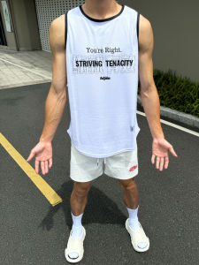 เสื้อกั๊กบาสเก็ตบอลสไตล์อเมริกัน แขนกุด ระบายอากาศได้ดี แห้งเร็ว สำหรับผู้ชาย ฤดูร้อน 2024 โพลีเอสเตอร์ใหม่