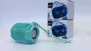 ลำโพงบลูทูธขนาดพกพา รุ่น A005 super bass มีไฟ LED เบสเน้นๆ ปาร์ตี้มันส์ๆ dj ลำโพง bt แบบพกพา ลำโพง ABS ไร้สาย BT