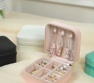 YAGE กล่องใส่เครื่องประดับ หนัง PU สำหรับใส่ต่างหู สร้อยคอ 3 สี