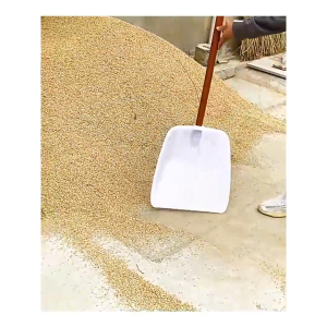 Xẻng xúc cỏ loại to Xẻng nhựa xúc thức ăn thóc ngô loại 1 Dương Ninh