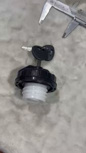 Nắp dầu xe tải HYUNDAI. Nắp bình xăng xe ô tô nhựa  xoáy