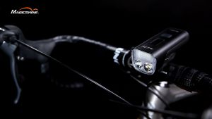 Đèn xe đạp MAGICSHINE ALLTY 2000 độ sáng 2000 Lumen chiếu xa 165m sạc USB pack pin 7.2V 3500mAh Đèn và phản quang xe đạp