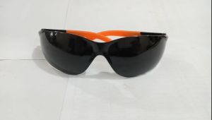 Kacamata Las Biasa Hitam Gelap Kombinasi Orange