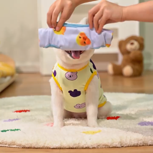 Áo cho Chó mèo bằng vải nỉ họa tiết kèm khoen móc dây dắt - Love Pets Shop