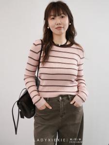 เสื้อสเวตเตอร์ถักคอตั้งแขนยาวผ้าขนสัตว์ลายทางสีบล็อก LADYXIEXIE 88 ลดราคาพิเศษ 22 สำหรับผู้หญิง ฤดูใบไม้ร่วง 2025