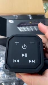 Loa Bluetooth Di Động Bugani M99 – Loa Nghe Nhạc Bass Mạnh Âm Trầm Siêu Hay Phạm Vi Không Dây 100FT  Hỗ Trợ AUX/TF/SD Nghe Nhạc Dã Ngoại Cao Cấp  Chống Nước Tiêu Chuẩn IPX5  Chống Bụi  Mic Tích Hợp  Âm Thanh Nổi Bảo Hành 12T