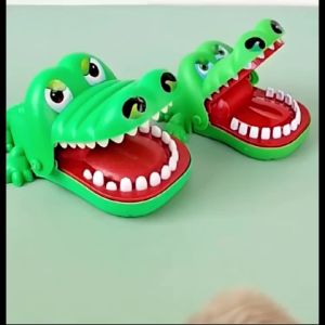 จระเข้งับนิ้ว จรเข้ของเล่น จระเข้กัดนิ้ว ของเล่นเด็ก ตลก น่าสนใจ เกมกัดนิ้ว