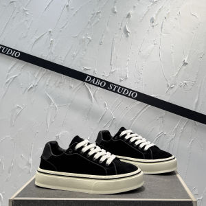 Mens Casual Shoes Soft Bottom Genuine Leather Slip-On Versatile Low-Top Fashionable Brand New 2025 Autumn Collection