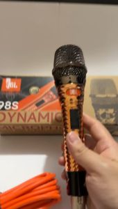 NEW JBL HARMEN 98S Professional Vocal Wired Microphone for Karaoke and Stage Performance