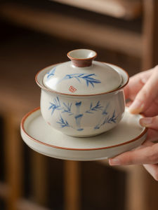 ชุดชงชาเซรามิกพร้อมถ้วยชาแบบหมุนได้พร้อมฝาปิด ถ้วยชาเซรามิกคุณภาพสูงแบบหมุนได้พร้อมถุงผ้า ชุดชงชาแบบย้อนยุค