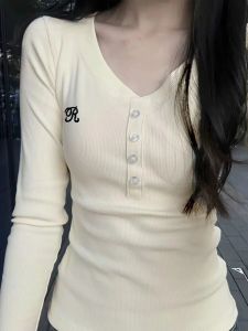 เสื้อยืดคอกลมแขนยาวผ้าฝ้ายแท้สำหรับผู้หญิง เสื้อชั้นในสั้นทรงเข้ารูปสไตล์อเมริกัน เสื้อผ้าทำงานฤดูใบไม้ผลิและฤดูใบไม้ร่วง