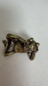 other | Brass Frog Figurine Statue Miniature Sculpture Solid Desktop Frogs Decor Antique Ornament for Home Office Tabletop Decoration