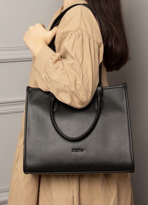 Finn Tote (black) Black Floral Tote Set Warranty Tote