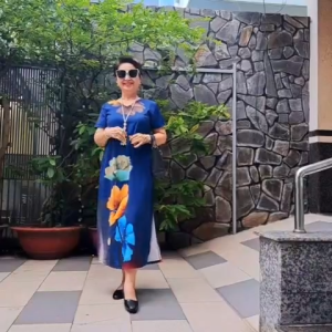 Đầm Trung Niên Form Dài Xẻ Tà Chất Lụa Bảo Anh Cao Cấp Sang Trọng Mềm Rũ 2 Túi Hông Dây Kéo Tốt Size Từ 50kg-90Kg.