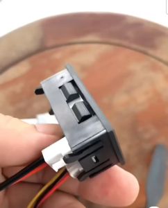 Đồng Hồ Led Đo Điện Áp Dòng Điện DC 0-100V 10A Hiển Thị Đèn Báo Dòng Xanh Đỏ