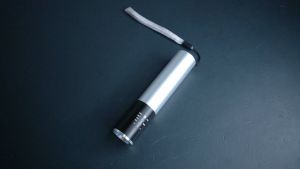 Senter LED Portable: Penerangan USB Lithium