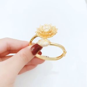 Vòng tay nữ lắc tay bền màu thiết kế cao cấp sáng lấp lánh V433