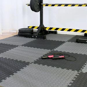 แผ่นยางฟิตเนส แผ่นรองโยคะ แผ่นยางปูพื้น แผ่นโฟมกันกระแทก แผ่นใหญ่ 100x100ซม. หนา 2 ซม มีขอบปิด4ด้าน