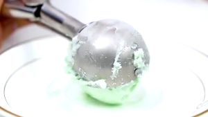 ที่ตักไอศครีม สกูปตักไอติม ช้อนตักกว้าง 4-5-6 ซม สแตนเลสแท้ ที่ควักผลไม้ ที่ตักไอศครีมแบบขูด ที่ตักคุกกี้ ทนทาน Ice Cream Scoop