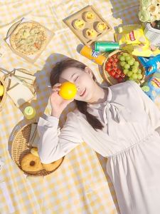 Picnic Blanket Thick Moisture-Proof Mat For Picnic Shop Outdoor Camping Picnic Cushion Portable Spring Outing Foldable Waterproof Lawn Mat 户外便携野餐垫